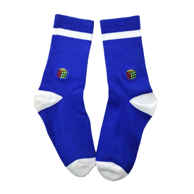 OEM crew men customize knitted embroidered design made cotton sports athletic socks