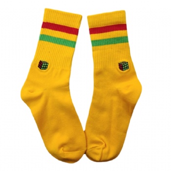 OEM crew men customize knitted embroidered design made cotton sports athletic socks